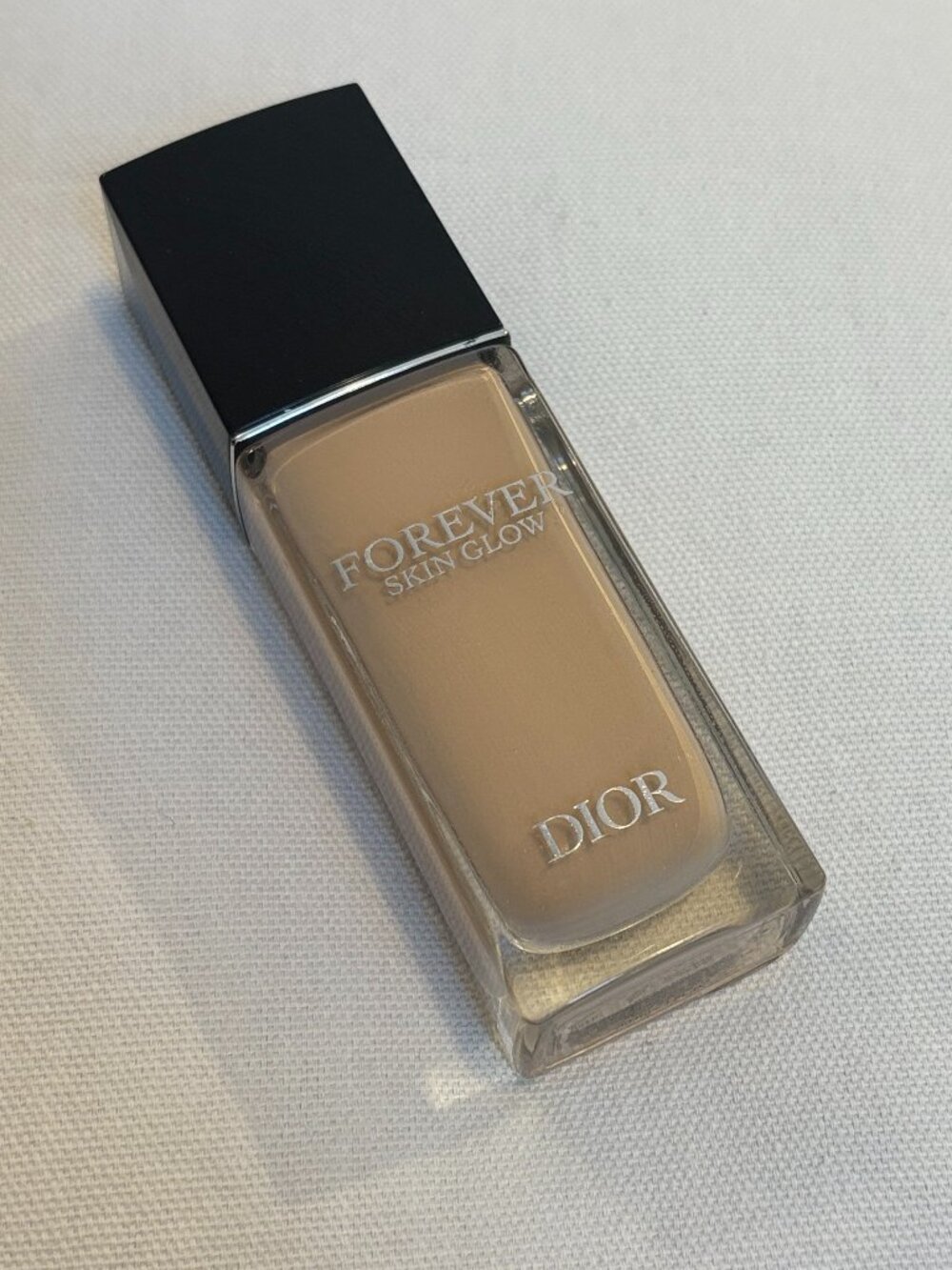 Dior Forever Skin Glow 24-Hour Foundation SPF 35